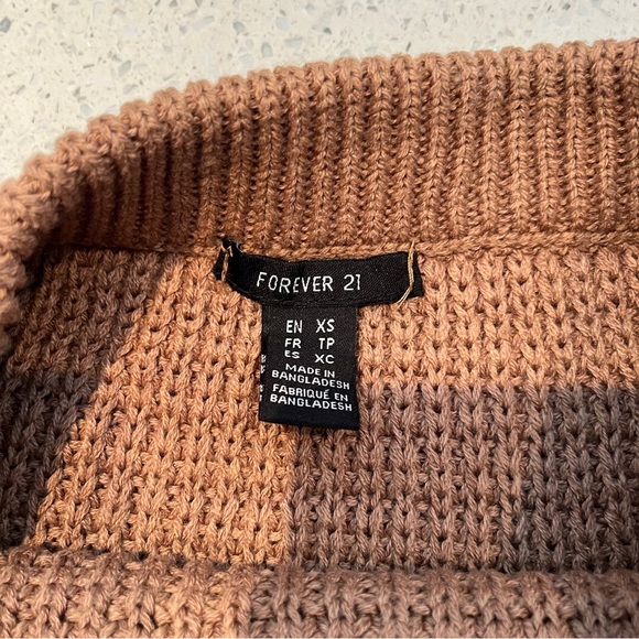 Swimsuit cover up set skirt and top - Picture 3 of 6